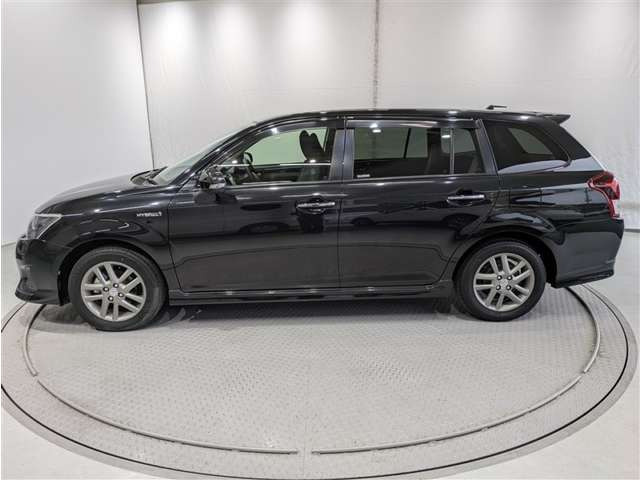 カローラフィールダー1.5 ハイブリッド G エアロツアラー W×B