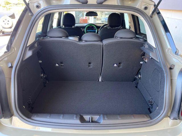 ���g�����N���[��:����L������e�X�y�[�X!���ꂾ���̍L��������΂��������⃌�W���[�Ȃǂɂ��œK�ł�!�g�p�������Ȃ����ꂢ�ȏ�Ԃ��ێ����Ă���܂��B