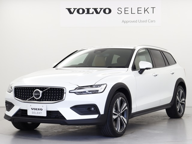 V60クロスカントリーウルトラ B5 AWD 4WD