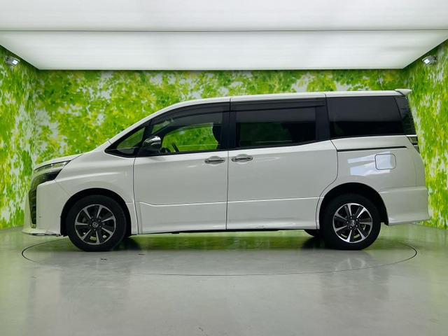 ヴォクシー2.0 ZS 煌II 4WD