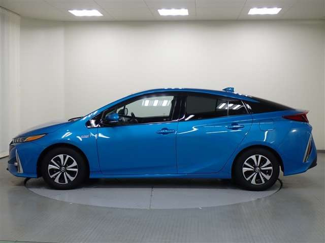 プリウスPHV1.8 A