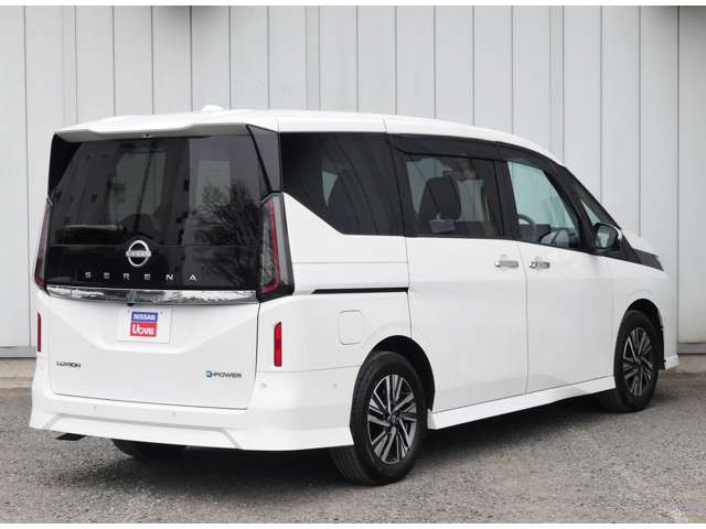 セレナ1.4 e-POWER ルキシオン