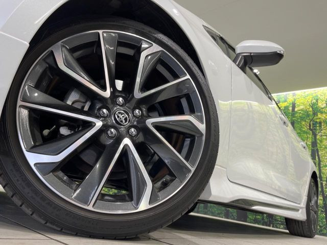 �y����18�C���`�A���~�z�C�[���z�O�ςɃ}�b�`���������A���~�z�C�[���𑕒����Ă���܂��B�e��ЊO�A���~�z�C�[����A�X�^�b�h���X�^�C�����戵�����Ă���܂��B���񂲑��k����������