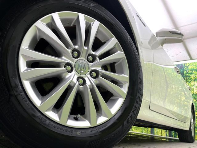 �y����16�C���`�A���~�z�C�[���z�O�ςɃ}�b�`���������A���~�z�C�[���𑕒����Ă���܂��B�e��ЊO�A���~�z�C�[����A�X�^�b�h���X�^�C�����戵�����Ă���܂��B���񂲑��k����������