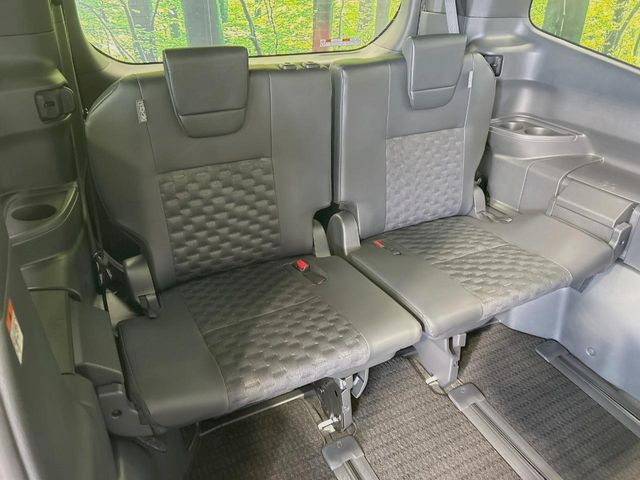 3��ڃV�[�g�͂�������ԗǍD����l�ł��������ƍ����Ē����܂��̂ŁA��l���ł̂��o���������N���N�ł��􂲉Ƒ��ŁA�C�̒m�ꂽ���ԂŁA�h���C�u�ɍs���̂��y���݂ł��ˁ�