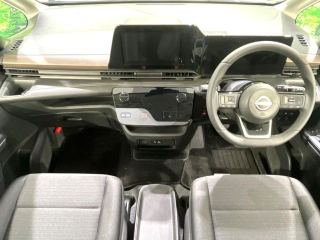 セレナ1.4 e-POWER ハイウェイスターV