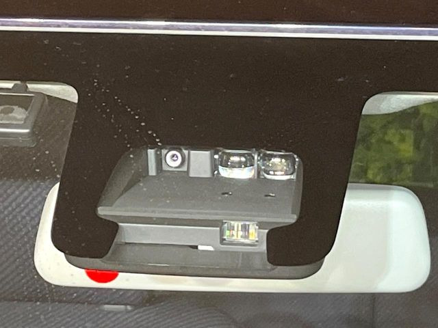 �y�X�Y�L �Z�[�t�e�B�T�|�[�g�z���s���ɑO���̎ԗ�����F�����A�Փ˂������Ȏ��͌x��ƃu���[�L�ŏՓˉ���Ɣ�Q�y�����A�V�X�g�B�����S�Ƀh���C�u�����y���݂��������܂��B