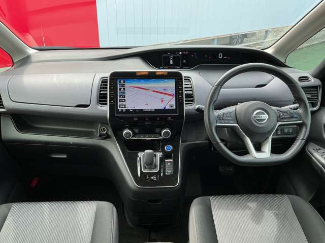 セレナ1.2 e-POWER ハイウェイスターV