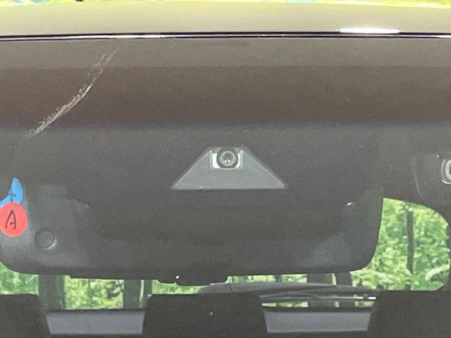 �y�g���^�Z�[�t�e�B�Z���X�z���s���ɑO���̎ԗ�����F�����A�Փ˂������Ȏ��͌x��ƃu���[�L�ŏՓˉ���Ɣ�Q�y�����A�V�X�g�B�����S�Ƀh���C�u�����y���݂��������܂��B