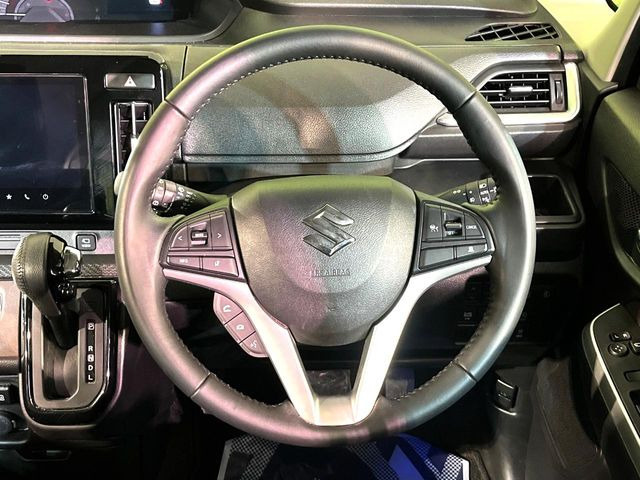 �y�����v�����X�e�A�����O�z�㎿�Ȋv���g�p���邱�ƂŁA��ɂ����������݂ƂĂ��^�]���₷���n���h���ł���