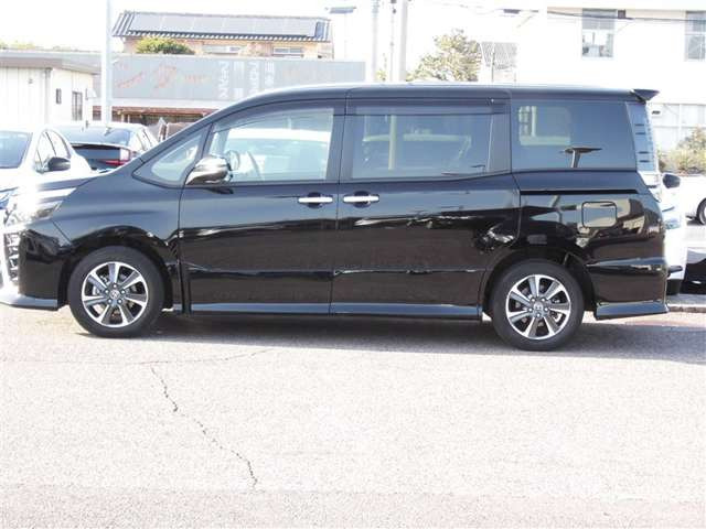 ヴォクシー2.0 ZS 煌III