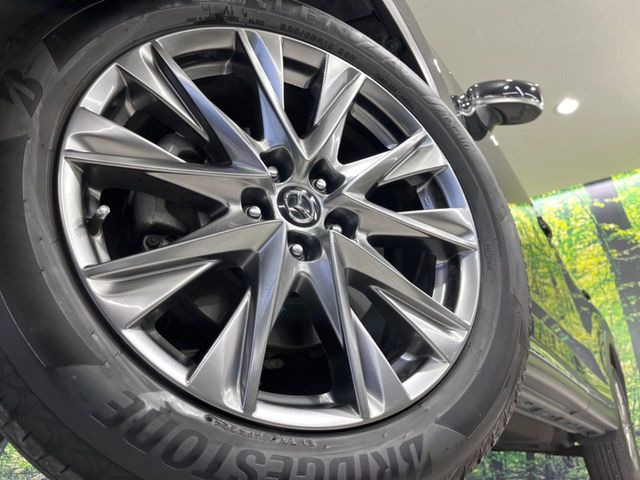 �y����19�C���`�A���~�z�C�[���z�O�ςɃ}�b�`���������A���~�z�C�[���𑕒����Ă���܂��B�e��ЊO�A���~�z�C�[����A�X�^�b�h���X�^�C�����戵�����Ă���܂��B���񂲑��k����������