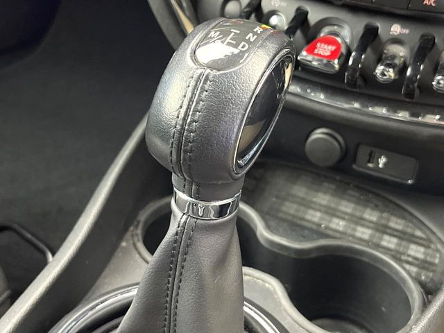 ��MT���[�h�t��AT:�ʏ�͎����ł����Ȃ���ϑ�(�M�A�`�F���W)���h���C�o�[�̑���ɂ���ĈӐ}�I�ɕς�����V�X�e���ł��B����w���i�̃h���C�u�����y���݂��������܂�!