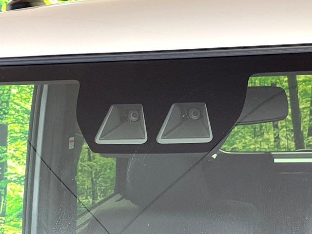 �y�X�}�[�g�A�V�X�g�z���s���ɑO���̎ԗ�����F�����A�Փ˂������Ȏ��͌x��ƃu���[�L�ŏՓˉ���Ɣ�Q�y�����A�V�X�g�B�����S�Ƀh���C�u�����y���݂��������܂��B