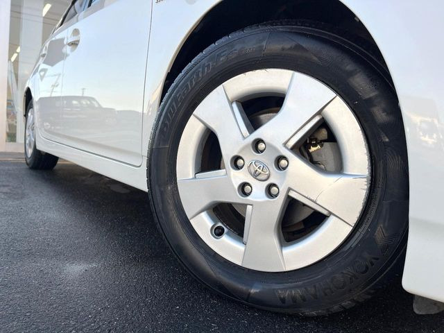 �y�����A���~�z�C�[���z�O�ςɃ}�b�`���������A���~�z�C�[���𑕒����Ă���܂��B�e��ЊO�A���~�z�C�[����A�X�^�b�h���X�^�C�����戵�����Ă���܂��B���񂲑��k����������