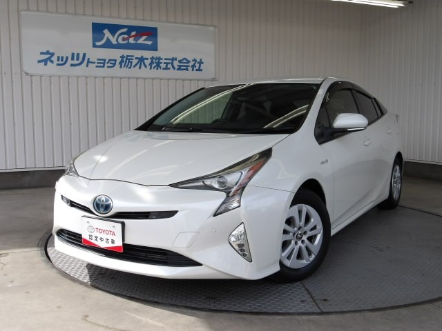 プリウス1.8 S セーフティ プラス