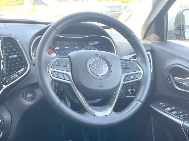 ���n���h�����̃X�������Ȃ��A���ꂢ�ȏ�Ԃ��ێ����Ă���܂��B�e�X�C�b�`���̓�����m�F�ς݂ł��B