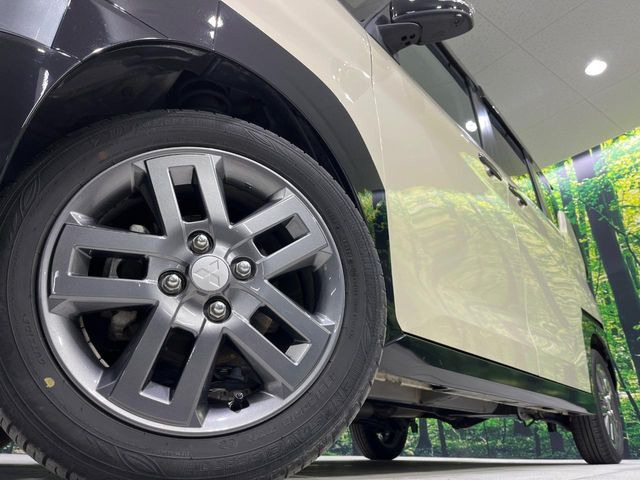 �y����15�C���`�A���~�z�C�[���z�O�ςɃ}�b�`���������A���~�z�C�[���𑕒����Ă���܂��B�e��ЊO�A���~�z�C�[����A�X�^�b�h���X�^�C�����戵�����Ă���܂��B���񂲑��k����������