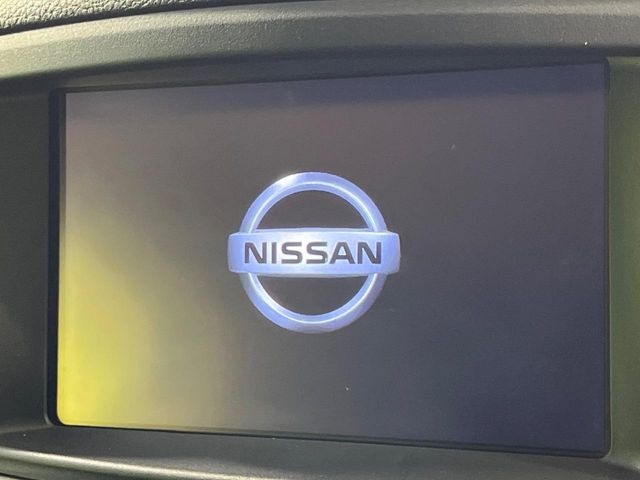 �y����8�^�i�r�z�l�C�̏����i�r�𑕔����Ă���܂��B�i�r�̎g���₷���͂������A�I�[�f�B�I�@�\���[��!�L�����v�◷�s�͂������A�ʋ΂┃�����ȂǕ��i�̃h���C�u���y�����Ȃ�͂���