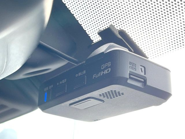 �y�h���C�u���R�[�_�[�z�h���C�u���R�[�_�[����!���s���͂������A������^�]�⎖�̂ɑ��������ہA�f���ŋL�^���A����̃��X�N�ɔ����܂��B���L�^�pSD�J�[�h�͂��q�l�����g�ł��������������K�v������܂��B