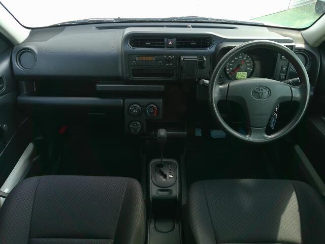 ���O���̐��|�E�K���X�n�{�f�B�R�[�e�B���O��CAR�N���[�j���O���Ǝ҂��{�H�������܂��̂ő�ϐ����B�I���b�N�X�����Ԃł݂͂Ȃ��܂ɉ��K�ȃh���C�u�����񑩁B