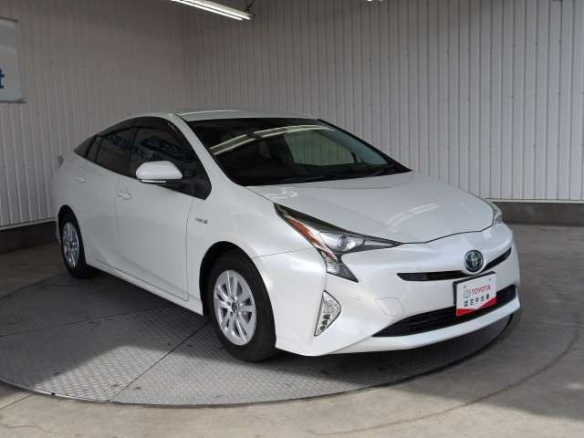 プリウス1.8 S セーフティ プラス