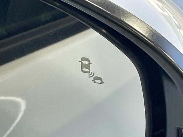 �y�u���C���h�X�|�b�g�C���t�H���[�V�����z���s���A�h�A�~���[�̎��p�ɂȂ�₷���ӏ��Ɍ㑱�Ԃ��ڋ߂���ƃT�C�h�~���[�t�߂Ɍx����\���A�h���C�o�[�ɒ��ӊ��N�����Ă���܂��B