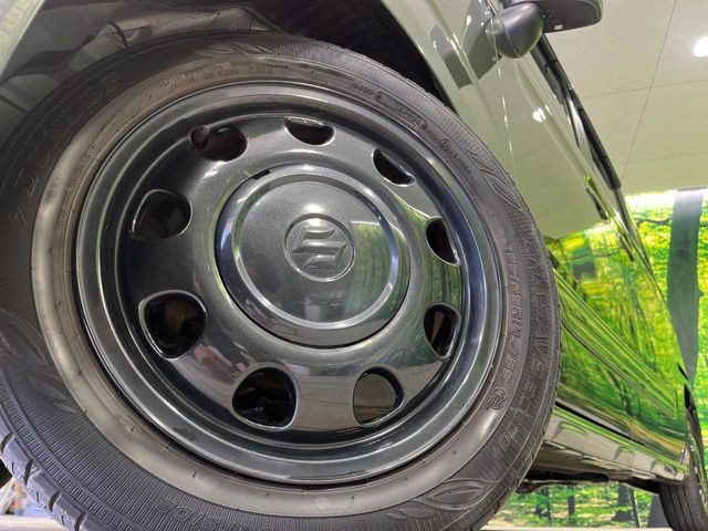 �y����14�C���`�A���~�z�C�[���z�O�ςɃ}�b�`���������A���~�z�C�[���𑕒����Ă���܂��B�e��ЊO�A���~�z�C�[����A�X�^�b�h���X�^�C�����戵�����Ă���܂��B���񂲑��k����������