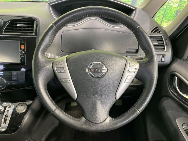 �y�����v�����X�e�A�����O�z�㎿�Ȋv���g�p���邱�ƂŁA��ɂ����������݂ƂĂ��^�]���₷���n���h���ł���