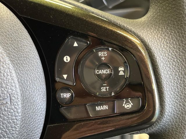 �y�A�_�v�e�B�u�N���[�Y�R���g���[���z�������H�ł̒��������s���y��!!�����ő��x��ۂN���[�Y�R���g���[�����A�Փˌy���V�X�e���ƘA�g���A�O���̎ԗ������m���ĎԊԂ�ۂ悤�ɑ��x���߂��Ă���܂�!!