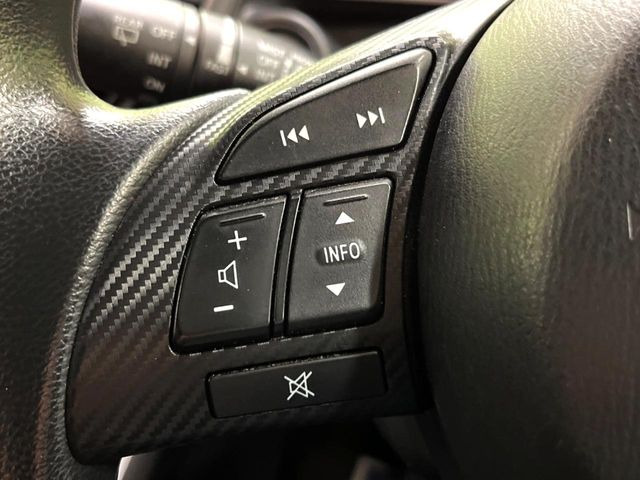 �y�X�e�A�����O�X�C�b�`�z�^�]���A�O������ڐ������炷���ƂȂ��A�I�[�f�B�I���̑��삪�\�ȕ֗��@�\!���S&���K�ȃh���C�u�����o���Ă���܂���