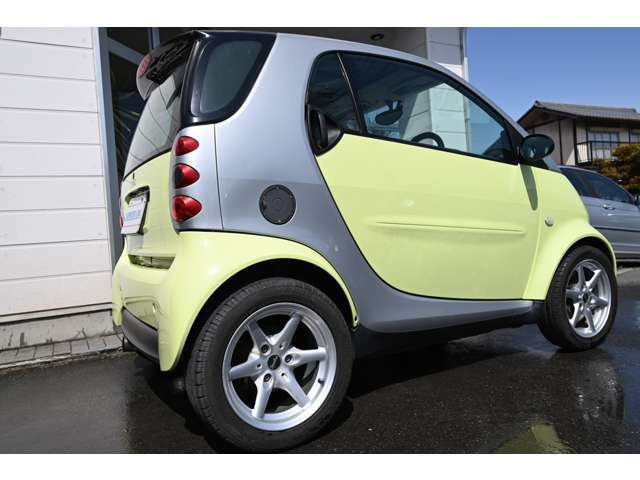 スマートフォーツークーペ