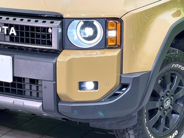 �yLED�w�b�h���C�g�z���V����ԑ��s�����ǍD�Ȏ��E���m�ۂ����S���ĉ^�]�ł��鍂�P�xLED�w�b�h���C�g�𑕔�!�_�����x�������A����d�͂��}�����Ă��܂��B