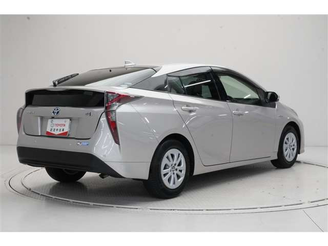 プリウス1.8 S セーフティ プラス