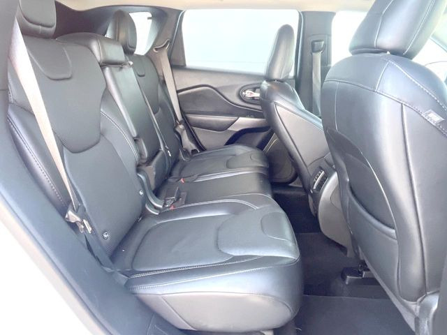 ���㕔���Ȃ��C�ɂȂ�悤�ȃL�Y�E�����ւ��蓙�A�傫�ȃ_���[�W�͂Ȃ��A�ǍD�ȏ�Ԃł��B