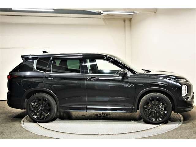 アウトランダーPHEV 2.4 P 4WD