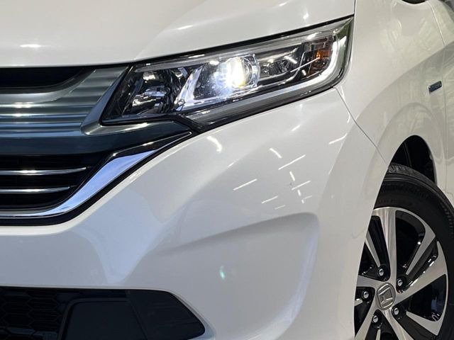 �yLED�w�b�h���C�g�z���V����ԑ��s�����ǍD�Ȏ��E���m�ۂ����S���ĉ^�]�ł��鍂�P�xLED�w�b�h���C�g�𑕔�!�_�����x�������A����d�͂��}�����Ă��܂��B