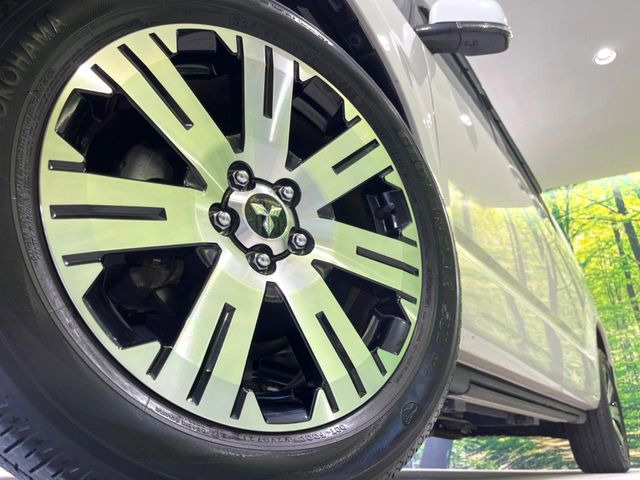 �y�����A���~�z�C�[���z�O�ςɃ}�b�`���������A���~�z�C�[���𑕒����Ă���܂��B�e��ЊO�A���~�z�C�[����A�X�^�b�h���X�^�C�����戵�����Ă���܂��B���񂲑��k����������