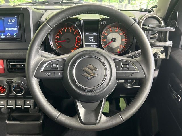 �y�����v�����X�e�A�����O�z�㎿�Ȋv���g�p���邱�ƂŁA��ɂ����������݂ƂĂ��^�]���₷���n���h���ł���