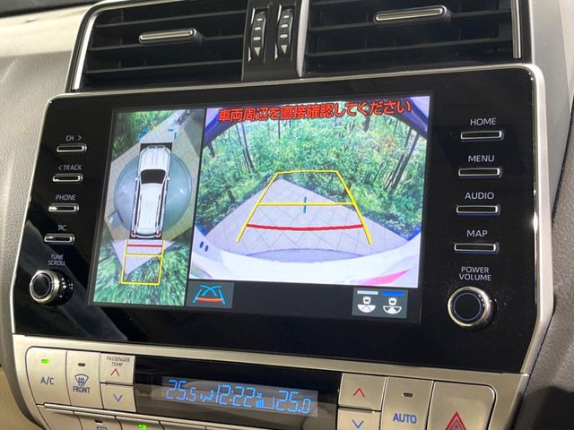 �y�p�m���~�b�N�r���[���j�^�[�z��p�̃J�����ɂ��A�ォ�猩���낵���悤�Ȏ��_��360�x�N���}�̎��͂��m�F���邱�Ƃ��ł��܂������p�������m�F���₷���A�����ꏊ�ł̐؂�Ԃ��⒓�Ԃ��X���[�Y�ɍs���܂��B