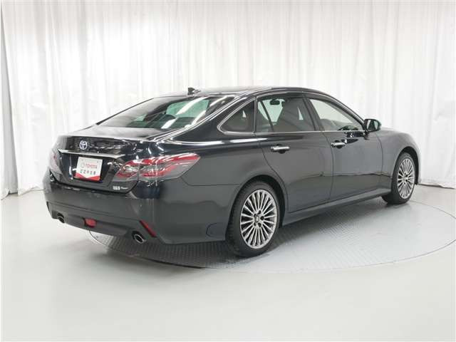 クラウンハイブリッド 2.5 G Four 4WD