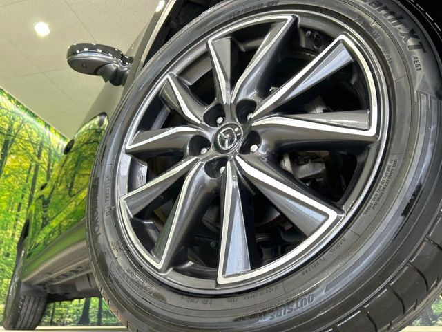 �y����19�C���`�A���~�z�C�[���z�O�ςɃ}�b�`���������A���~�z�C�[���𑕒����Ă���܂��B�e��ЊO�A���~�z�C�[����A�X�^�b�h���X�^�C�����戵�����Ă���܂��B���񂲑��k����������