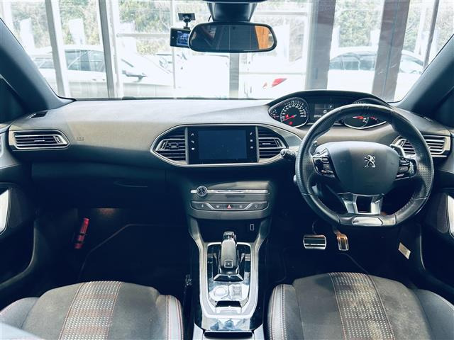 308GT ブルーHDi ディーゼル