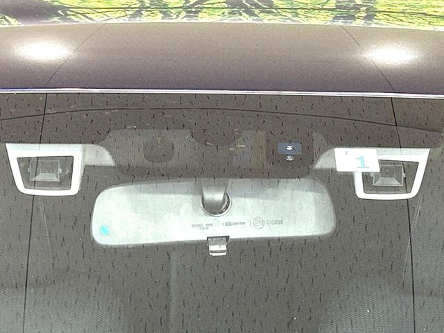 �y�A�C�T�C�g�z�O���̎ԗ��������m���A�Փ˂������Ȏ��͌x��Œ��ӂ𑣂��A�u���[�L�𓥂ޗ͂��T�|�[�g�B�u���[�L�𓥂߂Ȃ������ꍇ�͏Փ˔�Q�y���u���[�L���쓮�A�Փˉ�����T�|�[�g���܂��B