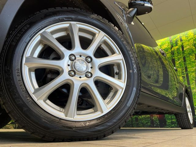 �y16�C���`�A���~�z�C�[���z�O�ςɃ}�b�`�����A���~�z�C�[���𑕒����Ă���܂��B�e��A���~�z�C�[����A�X�^�b�h���X�^�C�����戵�����Ă���܂��B���񂲑��k����������