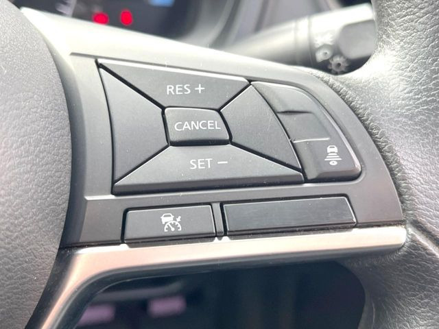 �y�N���[�Y�R���g���[���z�������H�����N���N���s�B�A�N�Z���𗣂��Ă���葬�x�ő��s���ł��A�������^�]���̕��S���y��!�����E�������ȒP�ȃX�C�b�`����Œ����ł��܂��B