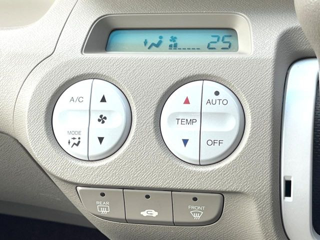 �y�I�[�g�G�A�R���z��x���D�݂̉��x�ɐݒ肷��΁A�ԓ��̉��x�����m�����ʂ≷�x�������Œ����B����&hellip;����&hellip;�Ɖ��x���X�C�b�`���������K�v�͂���܂���B���K�Ȏԓ���Ԃɂ͕K�{�̋@�\�ł��ˁ�