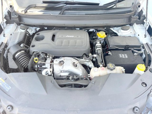 �����X�ł́A�e���[�J�[�̐�p�f�f�e�X�^�[�𓱓��B���Ǝ��i�����e�N�j�J���X�^�b�t���풓���Ă���܂��̂ŁA������̍ۂɂ����S���Ă����p���������܂��B