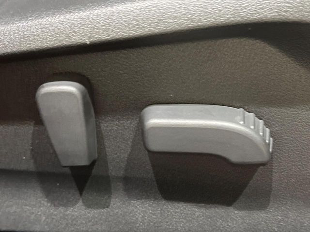 �y�p���[�V�[�g�z�X�C�b�`��ŊȒP�ɃV�[�g�̔��������\!�d��������͂�����܂���!���K�ȃV�[�g�|�W�V�����ɃZ�b�g���āA���K�ȃh���C�u�����y���݂��������B