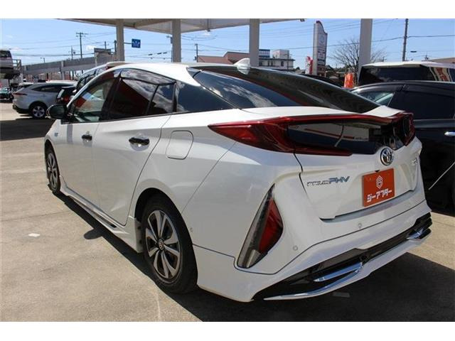 �̔��͂����X���������邨�q�l����ł��B���Ǝҗl�ւ̔̔��͂��f�肳���Ă��������܂��B�Ԍ������ԗ��̏ꍇ�́A�Ԍ����擾�������x�������z�ŕ\�����Ă���܂��B